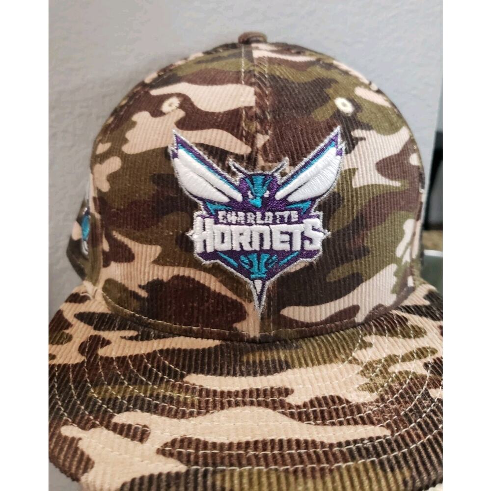 Charlotte Hornets Hat Cap 59Fifty Cord Camo Size 7 1/4 NBA New Era